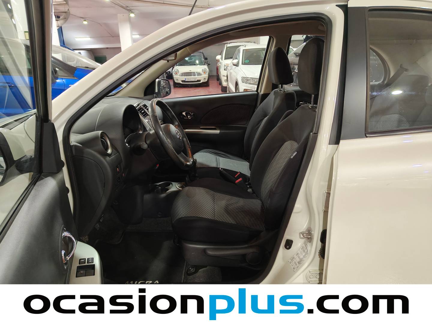 Foto asientos delanteros Nissan Micra Nissan Micra 1.2G Acenta  (80 CV)