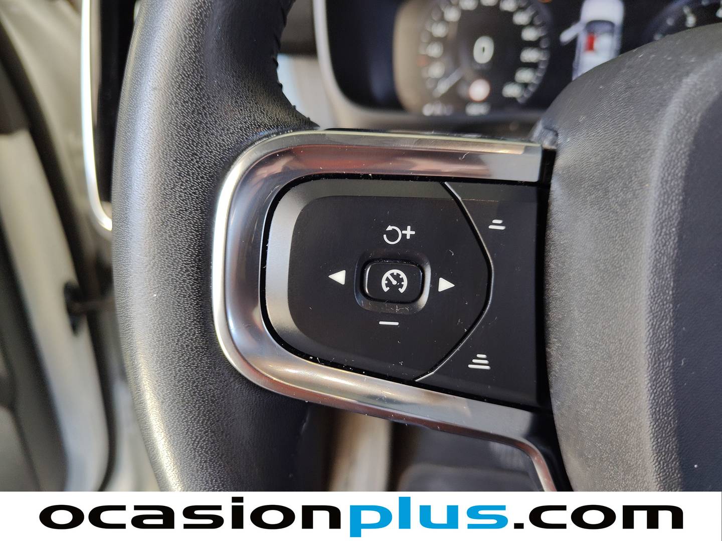 Volvo XC40 Volvo XC40 T2 Momentum Pro Auto (129 CV) 2021