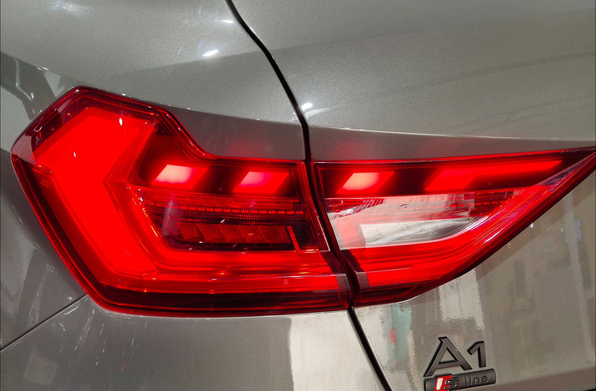 Audi A1 Sportback S line 25 TFSI - foto 16