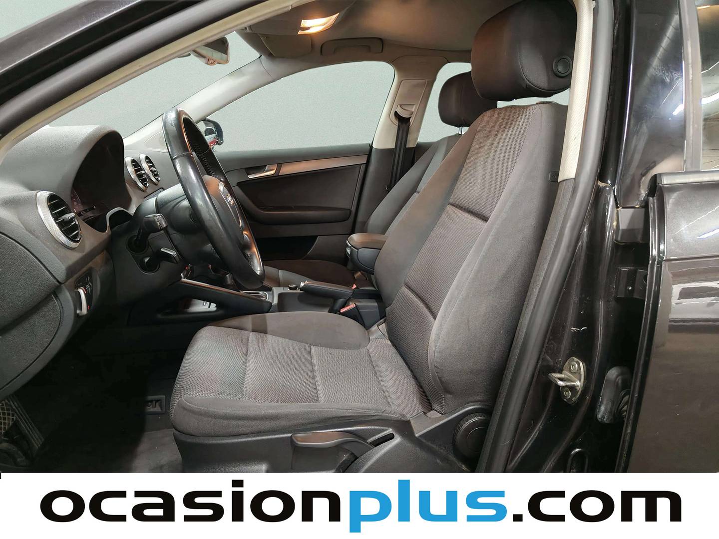 Foto asientos delanteros Audi A3 Audi A3 Sportback Attraction 1.6 TDI (105 CV) S tronic