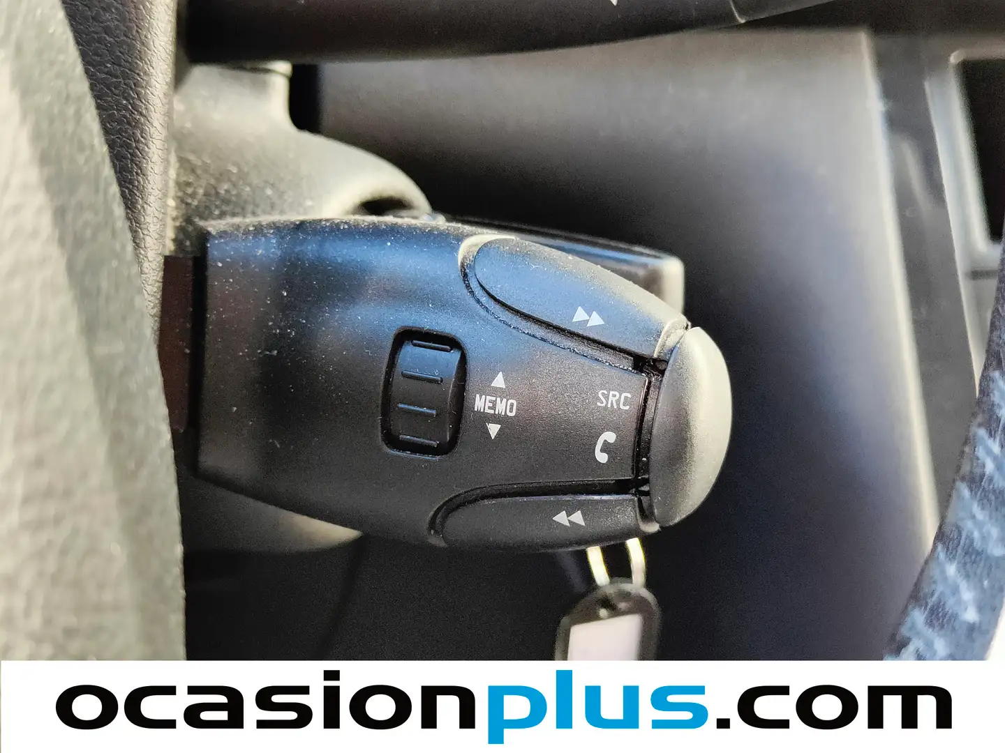 Foto Peugeot 3008 Peugeot 3008 1.6 VTI Style (120 CV)