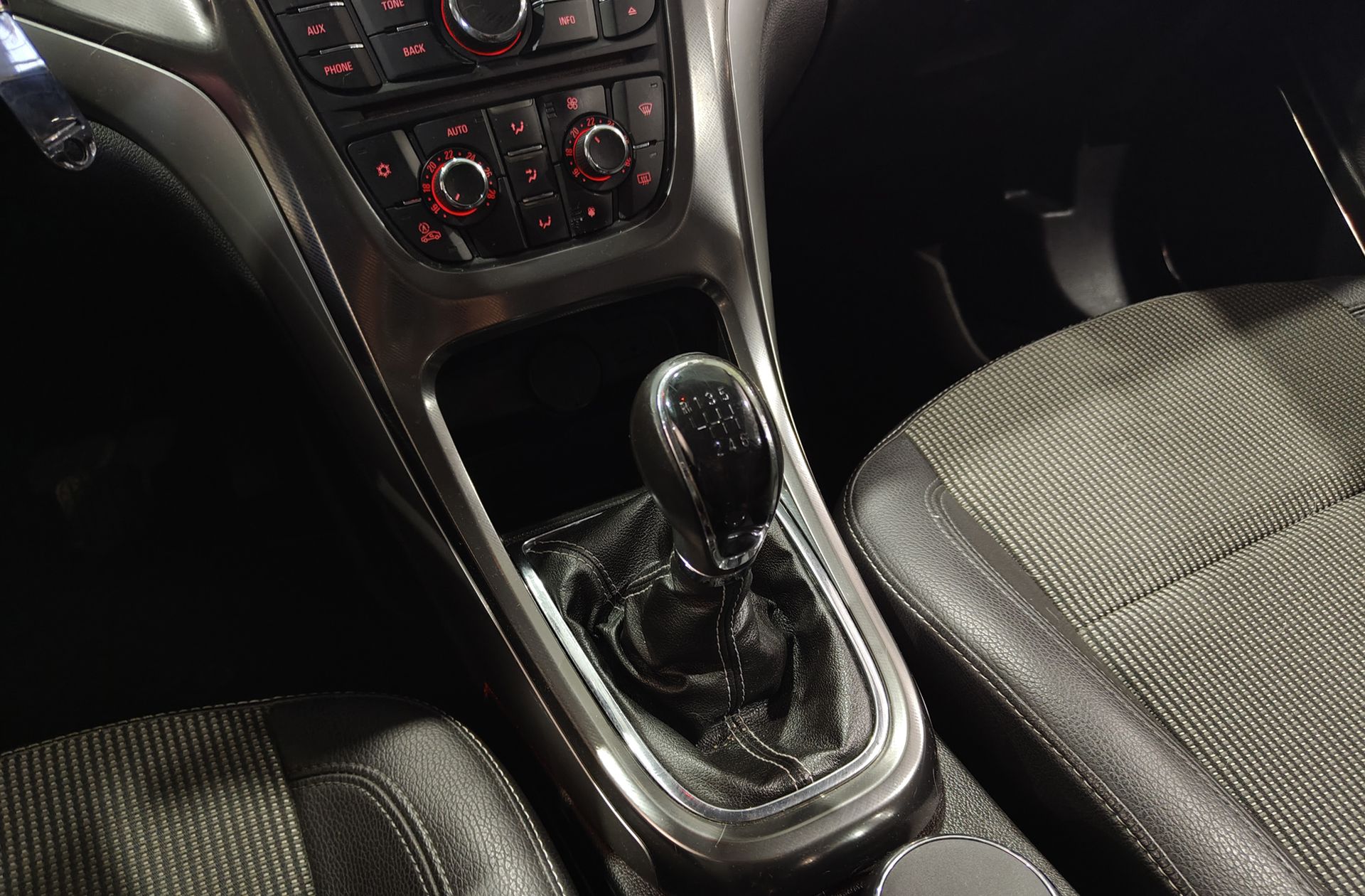 Opel Astra 1.7 CDTI Cosmo - foto 5