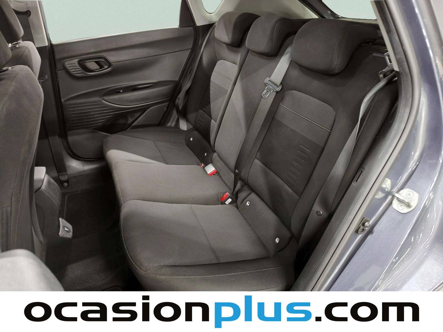 Foto asientos traseros Hyundai Bayon Hyundai Bayon 1.2 MPI Maxx (79 CV)