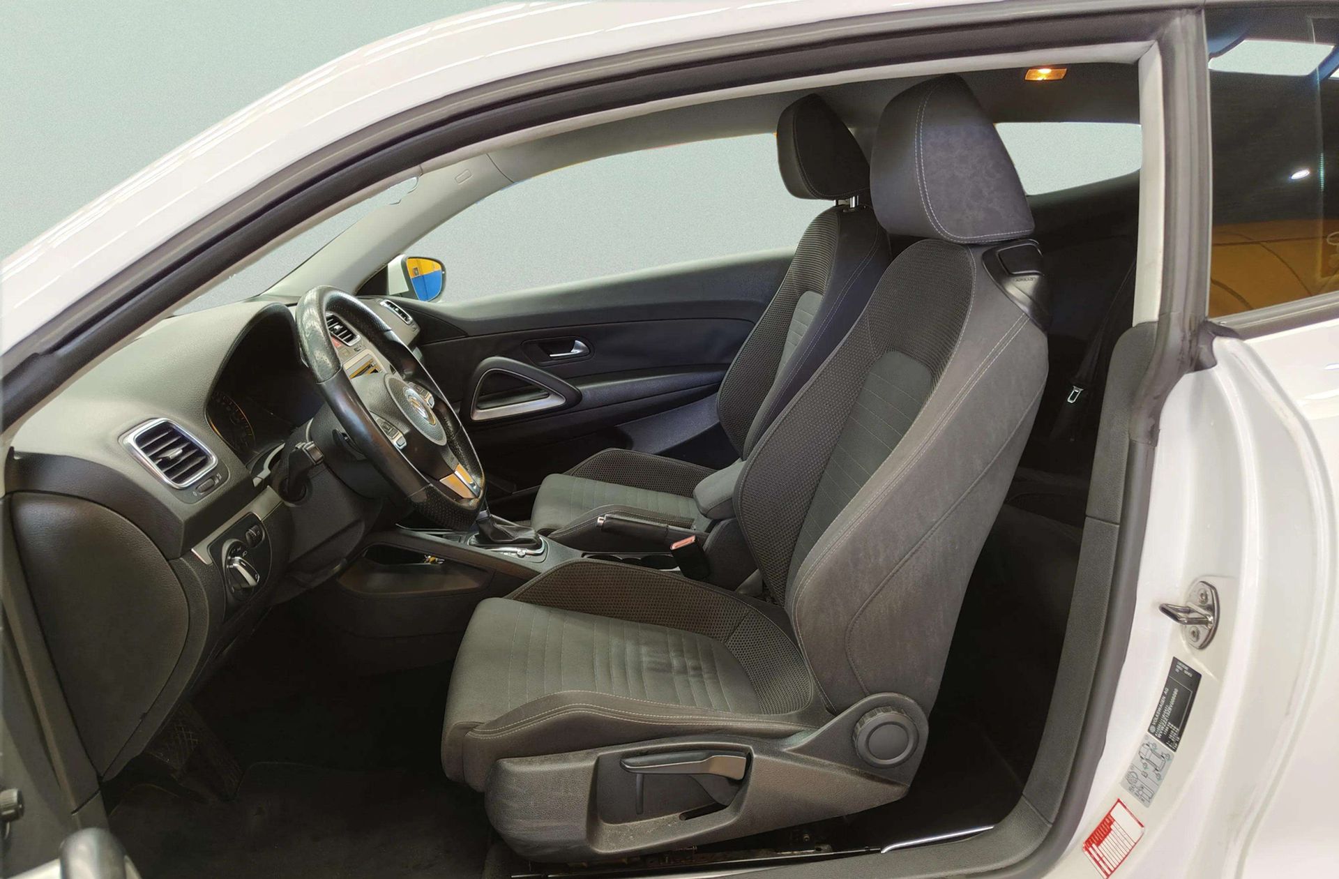 Volkswagen Scirocco 1.4 TSI DSG - foto 9