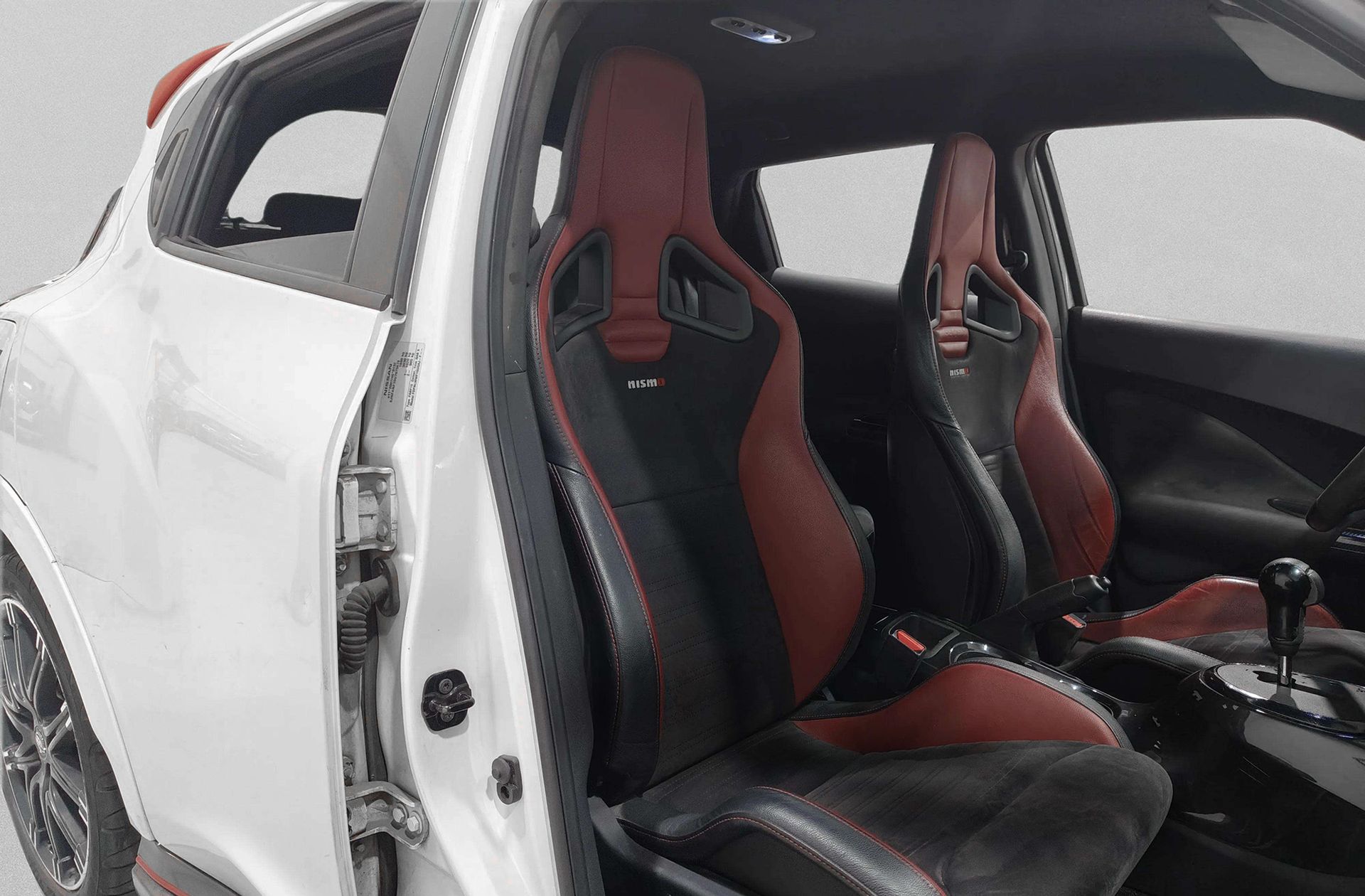 Nissan Juke 1.6 DIG-T Nismo RS 4x4 XTronic - foto 22