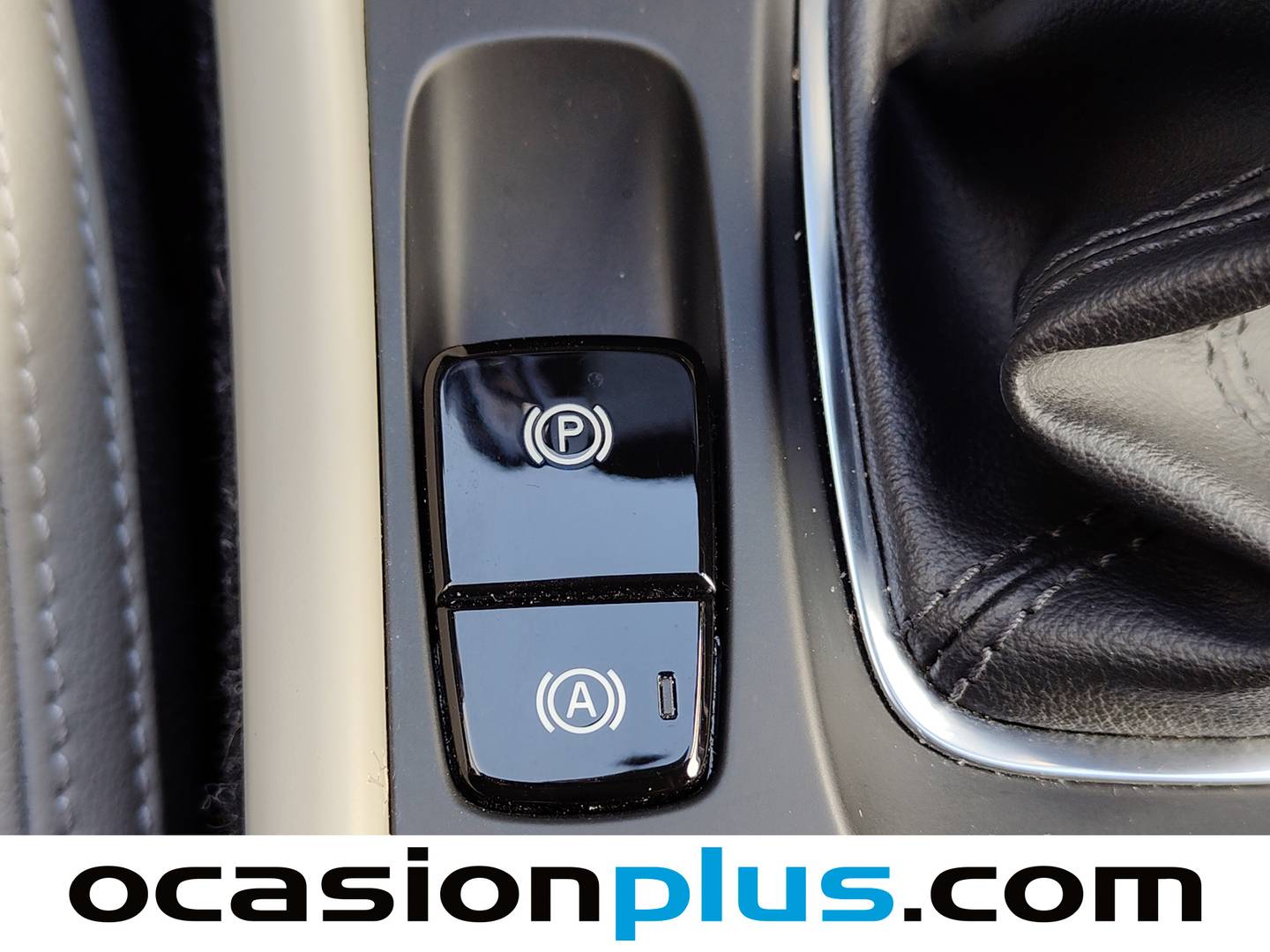 Accesorios del Volvo XC40 Volvo XC40 T3 Business Plus (163 CV)