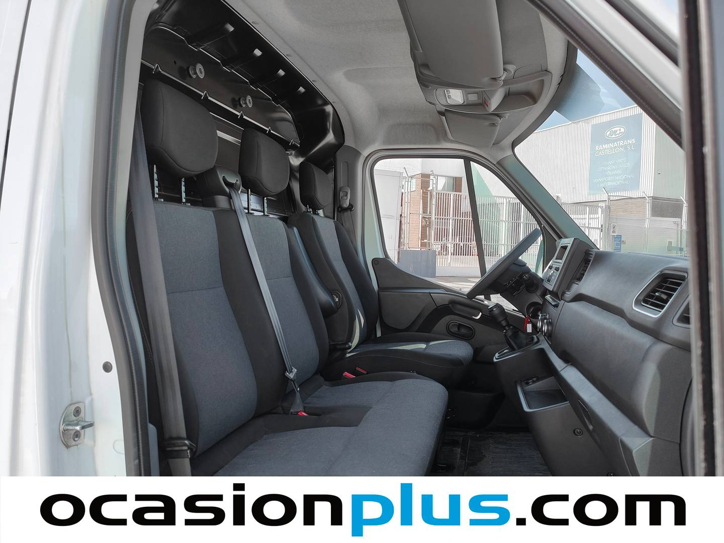 Foto Nissan Interstar Nissan Interstar Furgon 2.3 dCi L3H2 3,5T FWD GO (135 CV) siete plazas