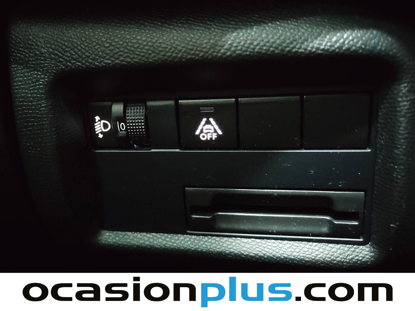 Extras del Citroën C5 Aircross Citroën C5 Aircross PureTech 130 S&S Live (131 CV)