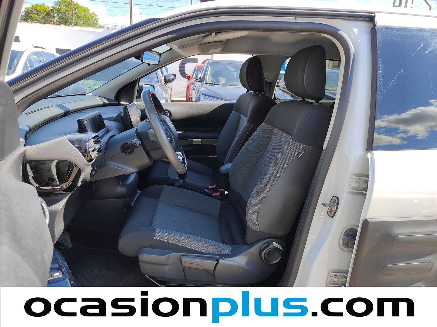 Foto asientos delanteros Citroën C4 Cactus Citroën C4 Cactus BlueHDi 100 Shine (100 CV)