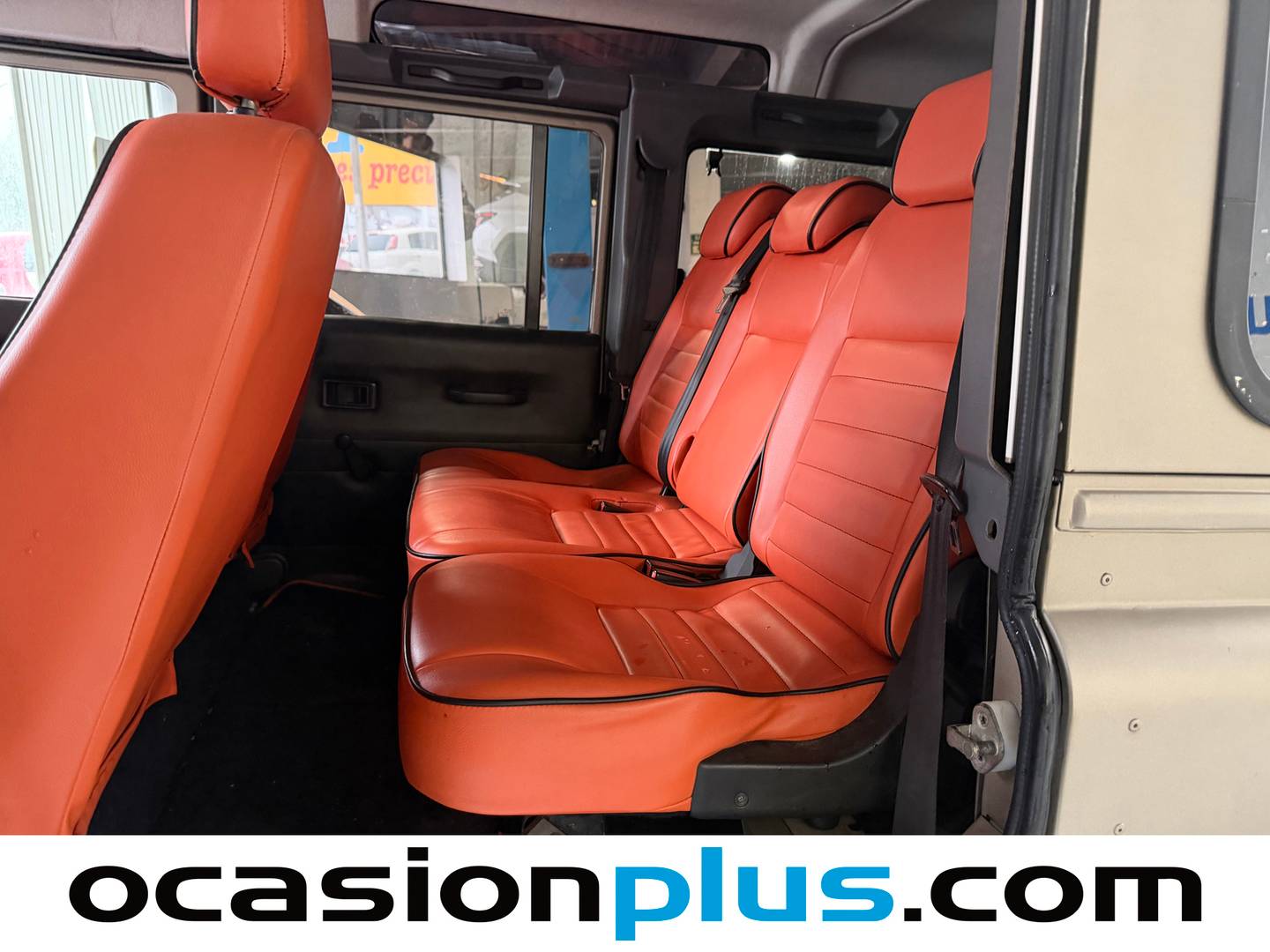 Foto Land Rover Defender Land Rover Defender 2.4 D 110 SW S (122 CV) 4X4