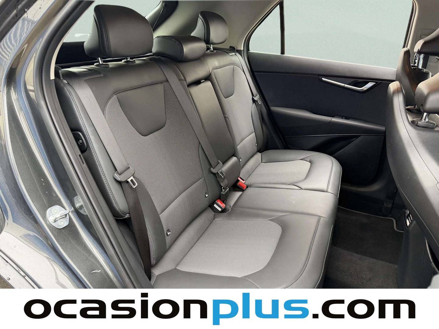 Foto KIA Niro Kia Niro 1.6 GDi HEV Drive (141 CV)