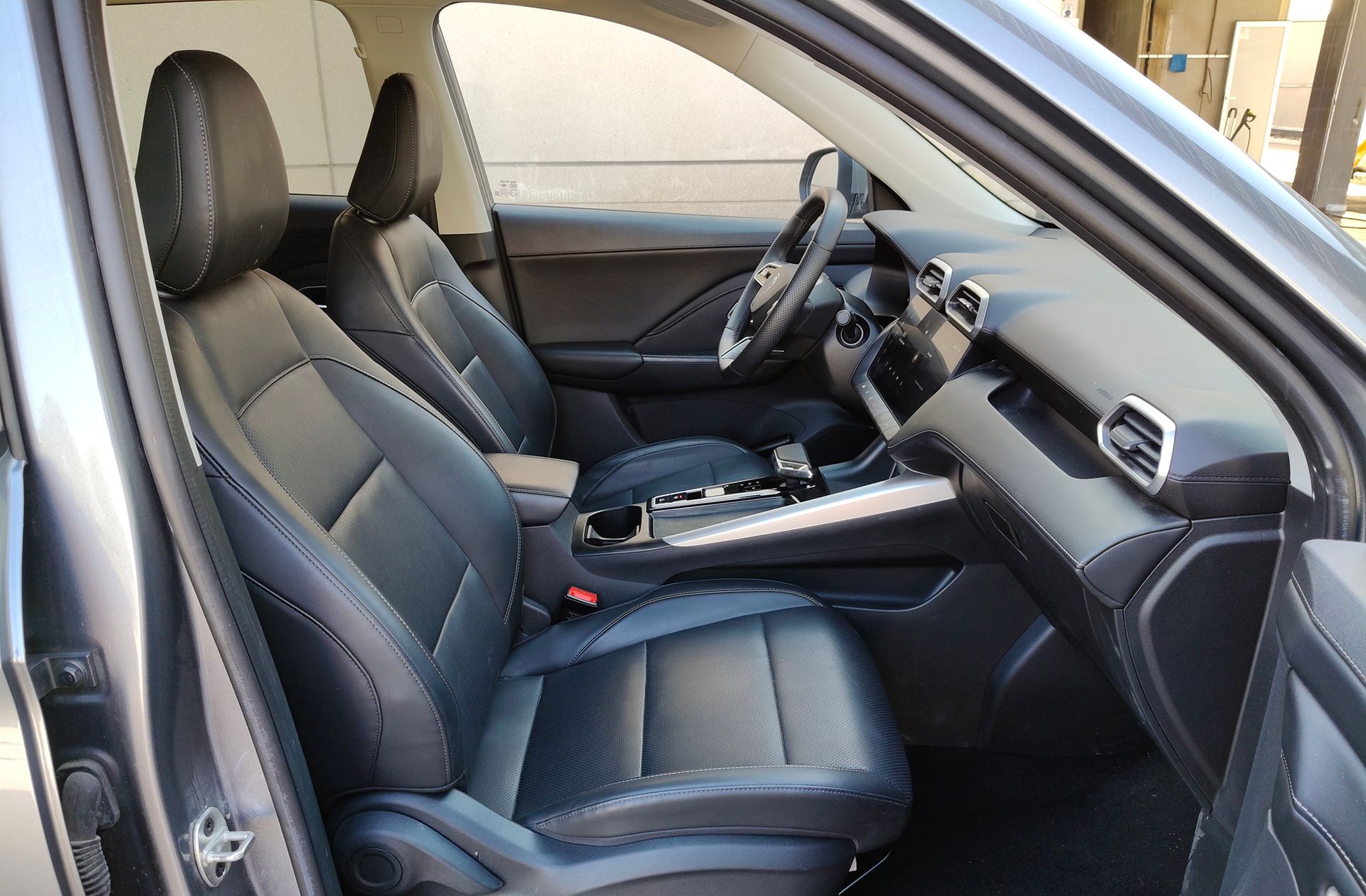 MG ZS 1.5 Hybrid+ Luxury - foto 19