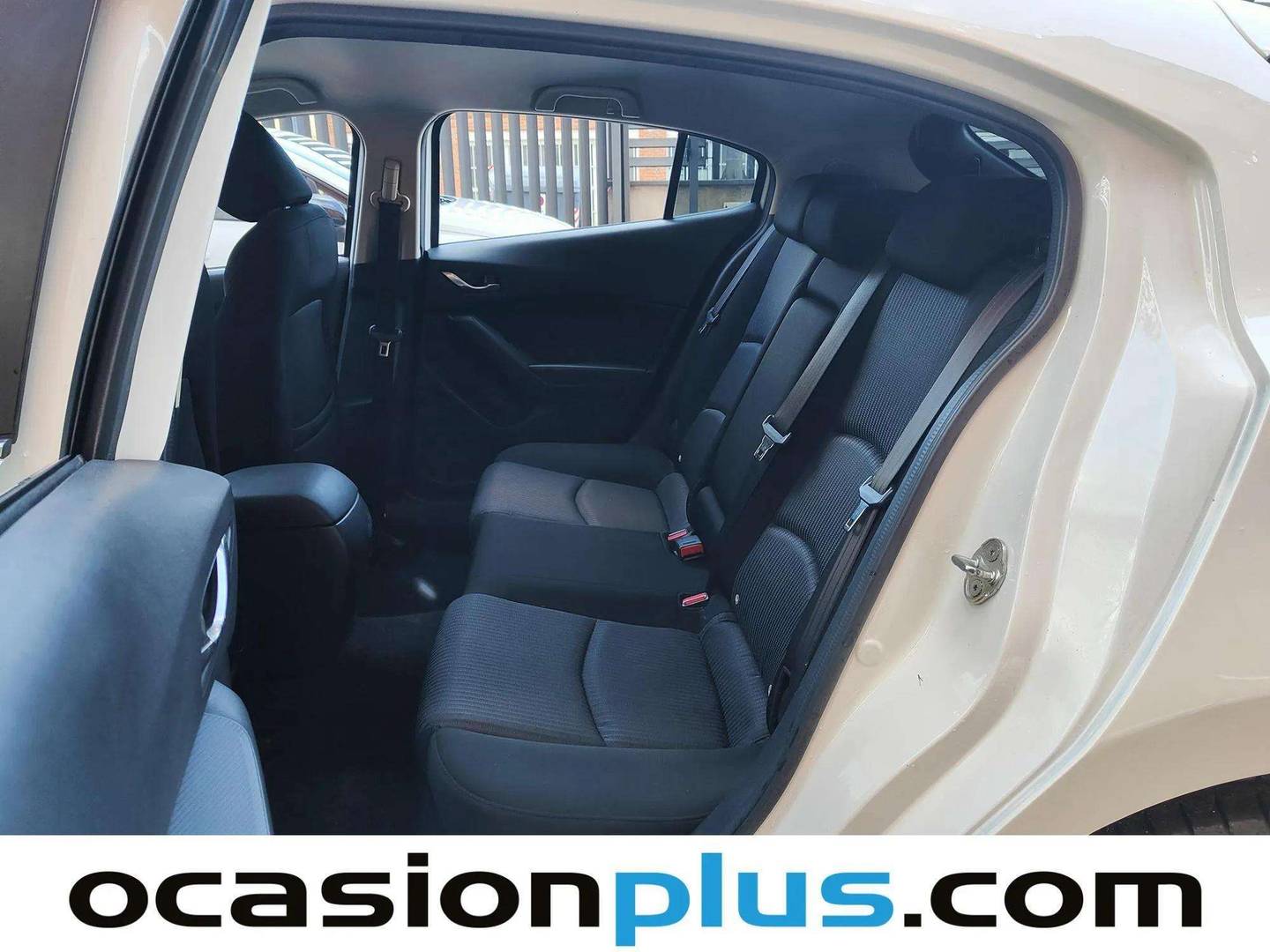 Foto asientos traseros Mazda Mazda3 Mazda Mazda 3 2.2 DE MT Luxury (150 CV)