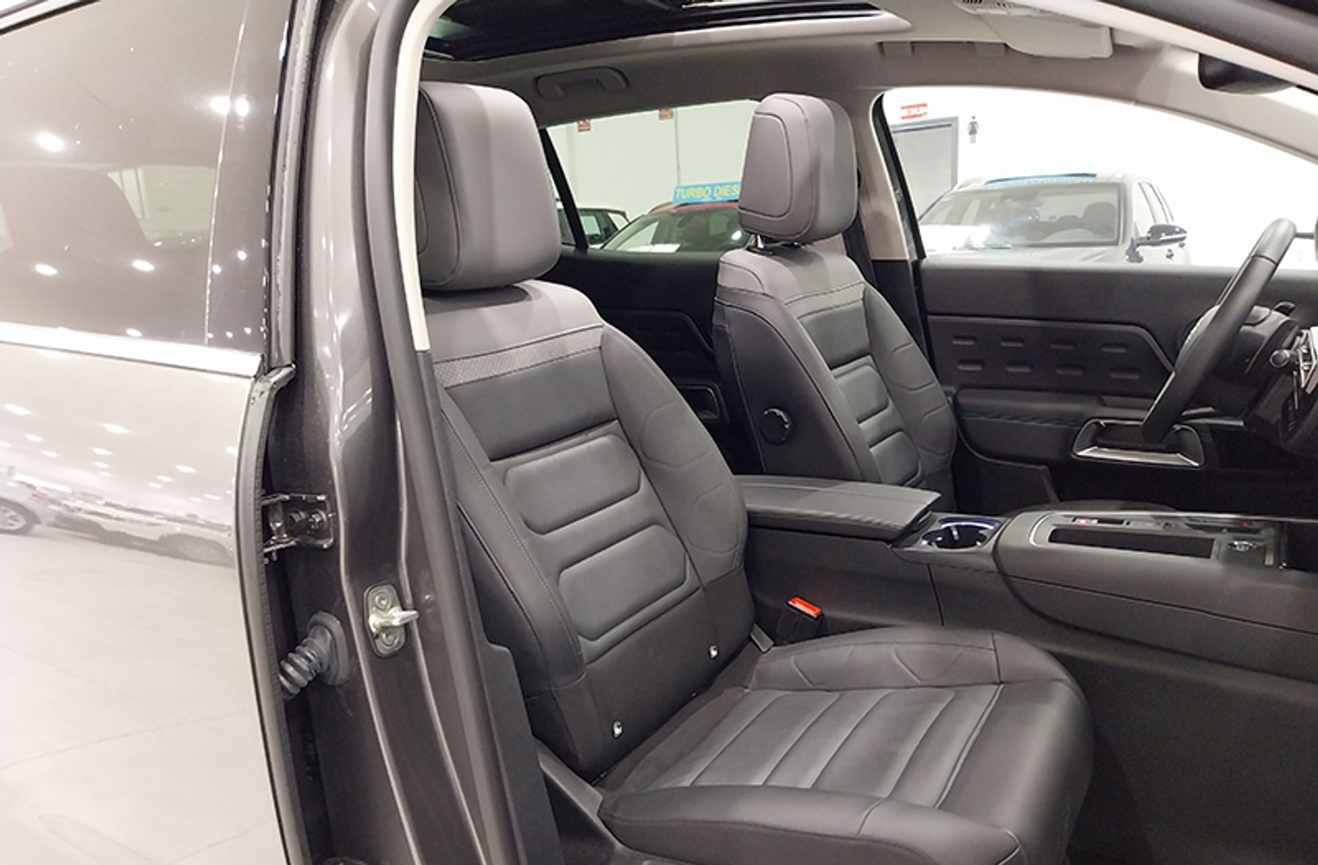 Citroën C5 Aircross PureTech 130 Shine Pack EAT8 - foto 22