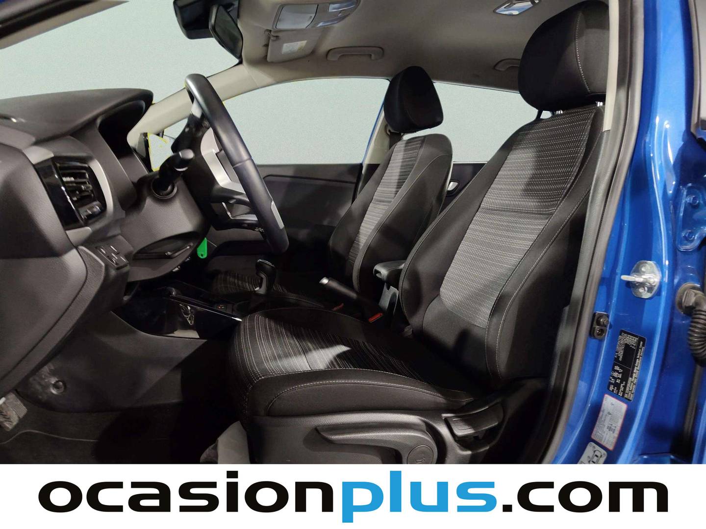 Foto asientos delanteros KIA Stonic KIA Stonic 1.0 T-GDi MHEV Drive (100 CV)