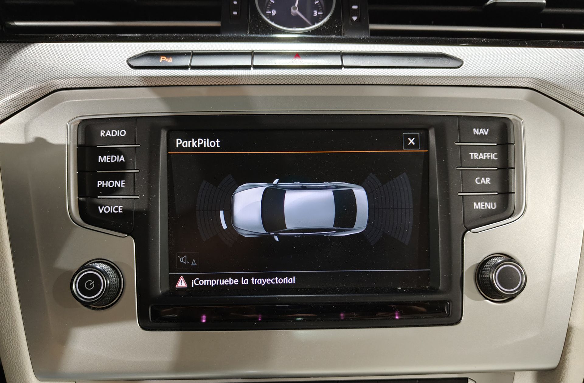 Volkswagen Passat 2.0 TDI BMT - foto 7