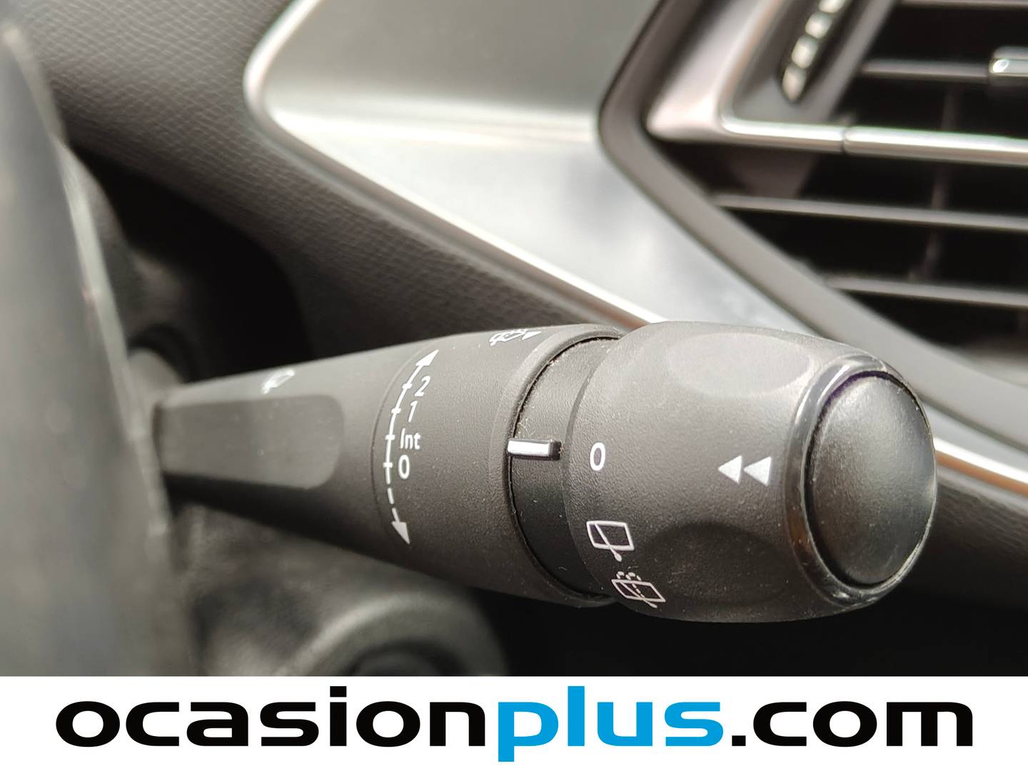 Extras y acabados del Peugeot 308 Peugeot 308 PureTech Business Line (110 CV)