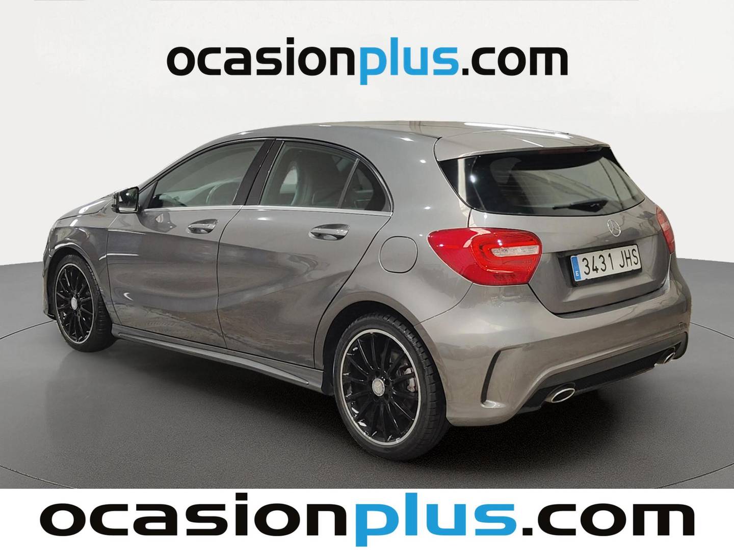 Foto trasera Mercedes Clase A Mercedes Clase A 200 d AMG Line (136 CV) izquierda