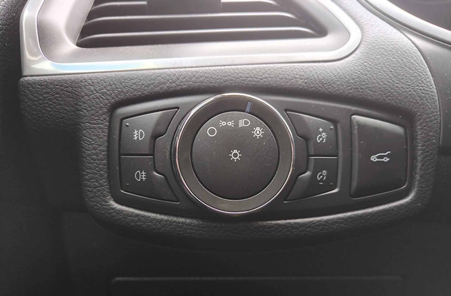 Ford S-Max 2.0 TDCi Titanium 7 plazas - foto 31