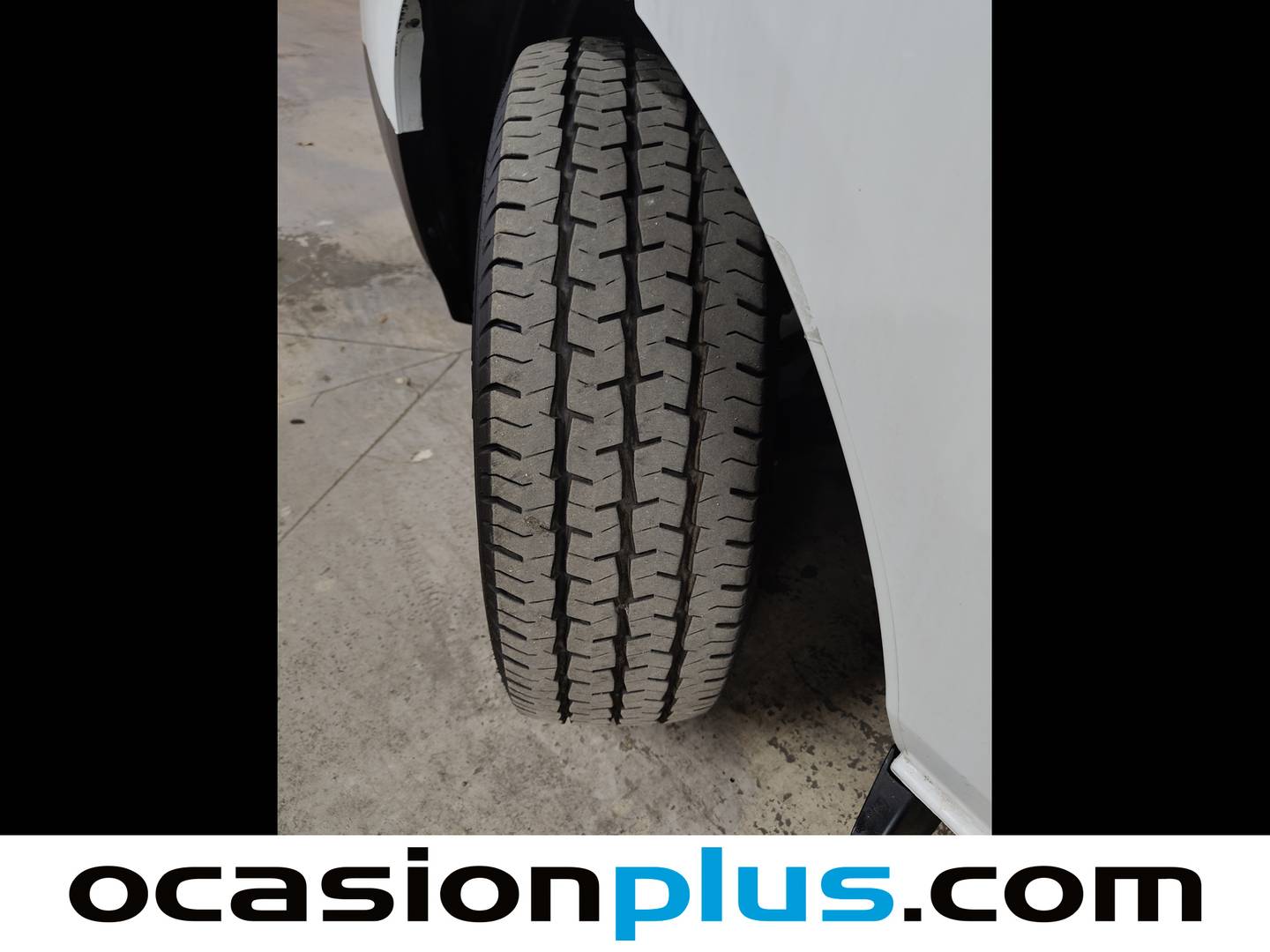 Ford Transit Custom Ford Transit Custom Kombi 2.0 TDCI 320 L1 Ambiente (105 CV) seminuevo