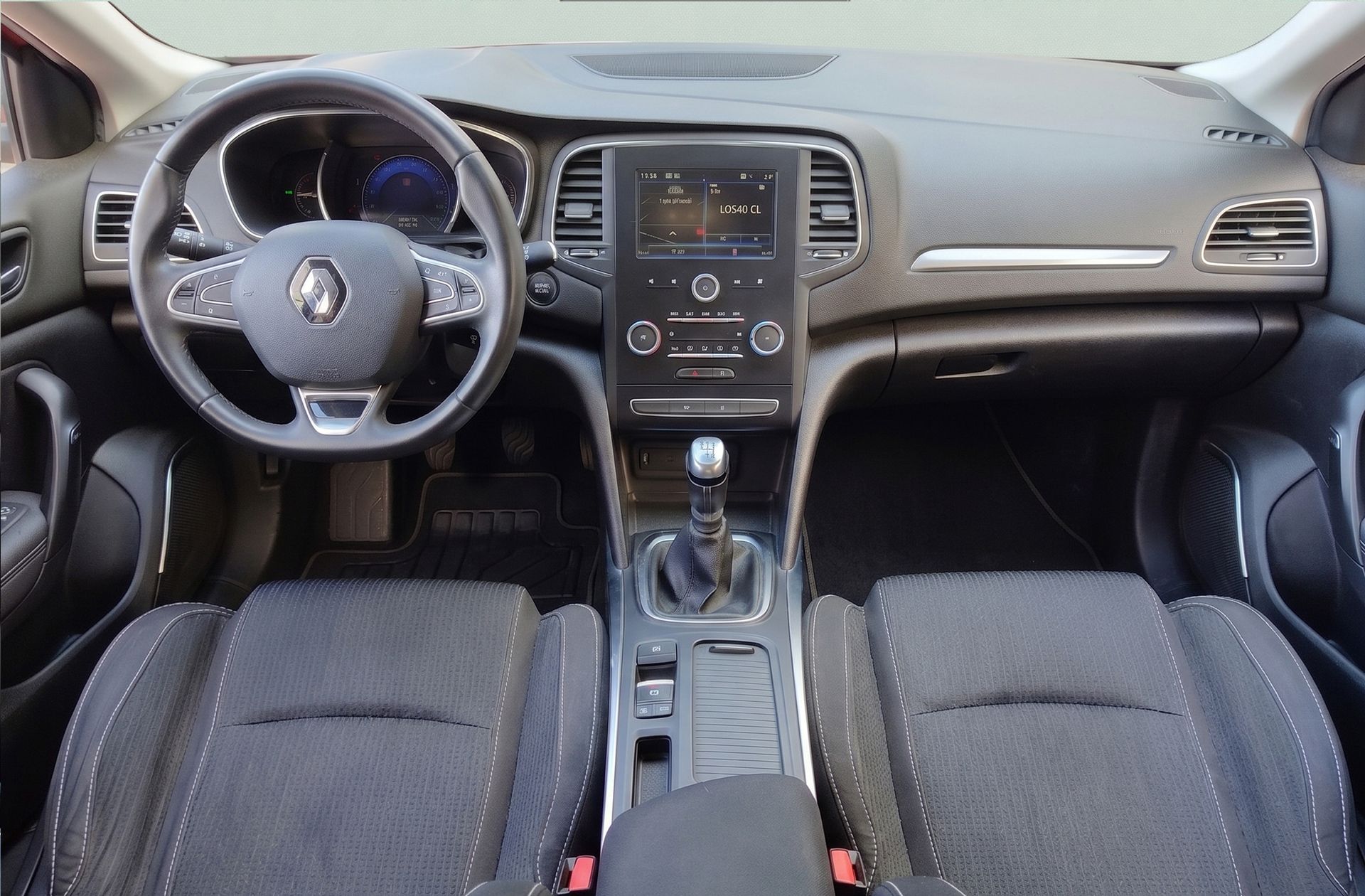 Renault Mégane Zen TCe GPF - foto 6