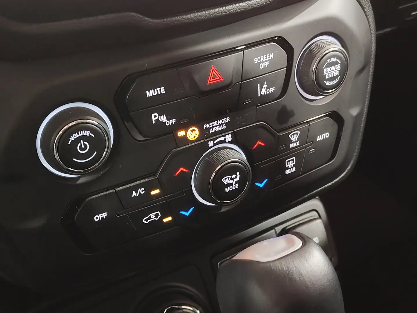 Foto Jeep Renegade Jeep Renegade 1.3 PHEV Trailhawk AWD AT (240 CV)