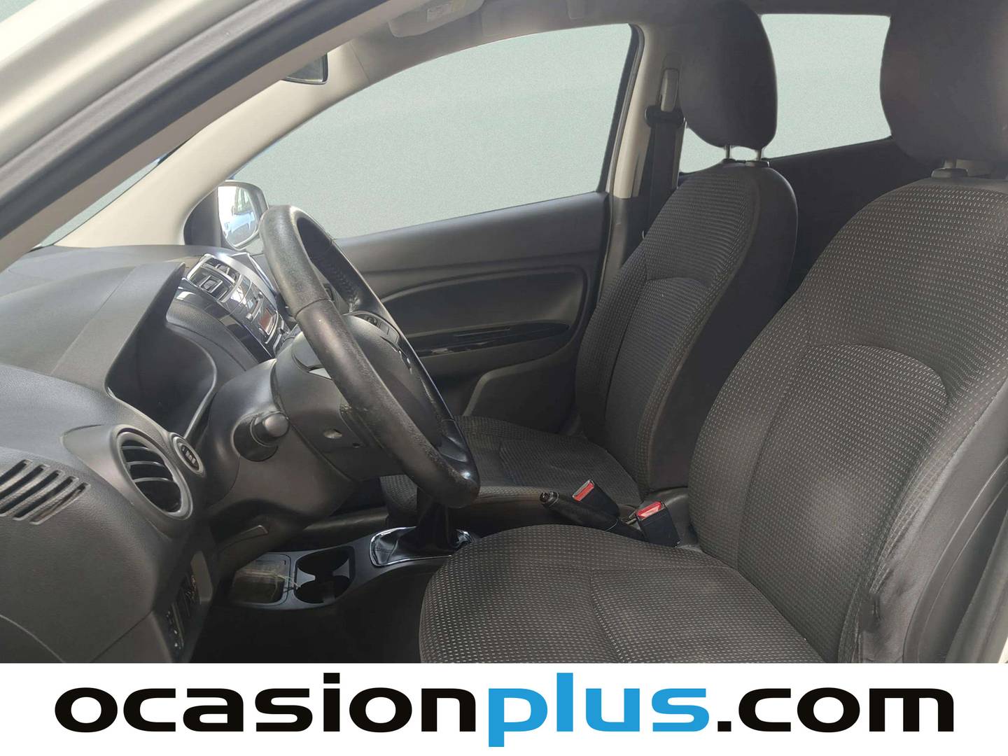 Foto asientos delanteros Mitsubishi Space Star Mitsubishi Space Star 120 MPI Motion (80 CV)