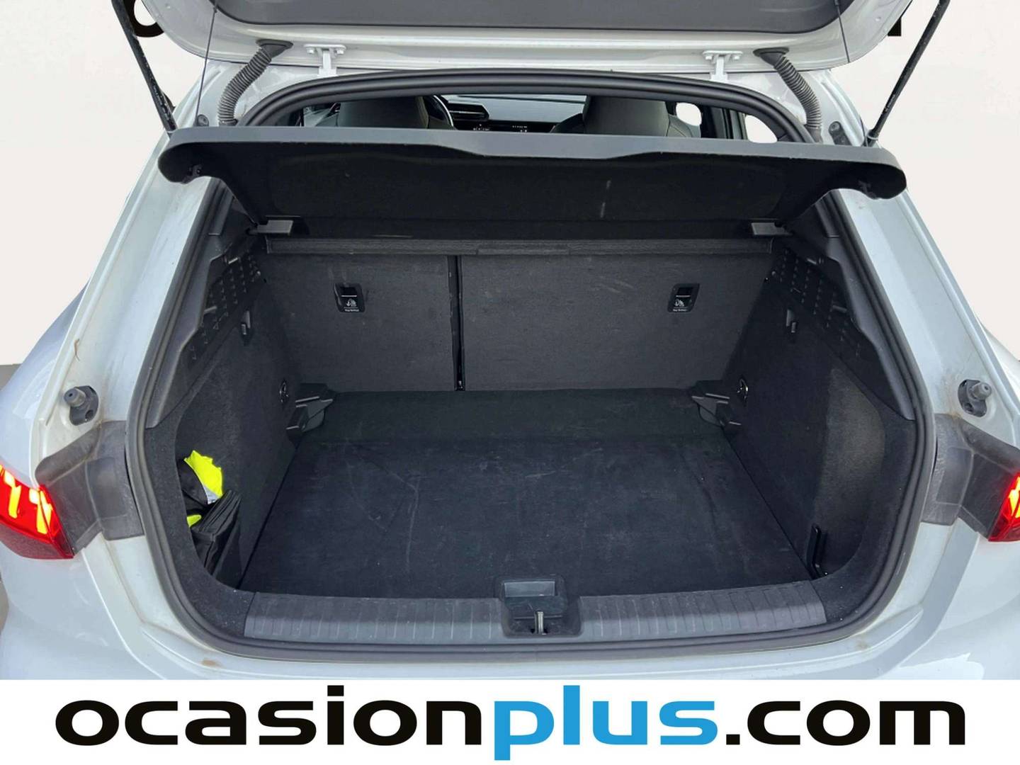 Fotos maletero Audi A3 Audi A3 Sportback S line 35 TFSI (150 CV) S tronic