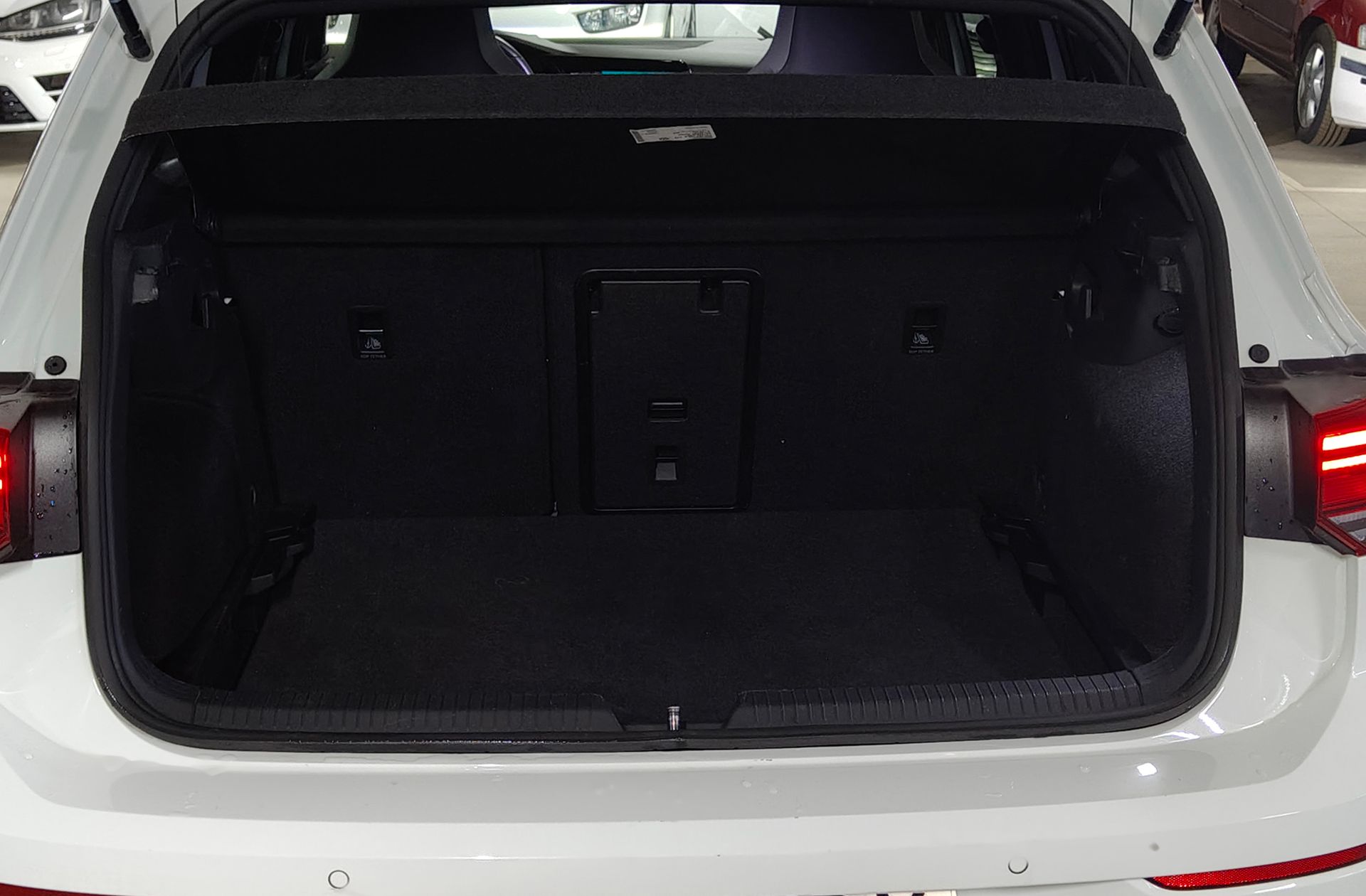 Volkswagen Golf R-Line 1.5 eTSI DSG - foto 24