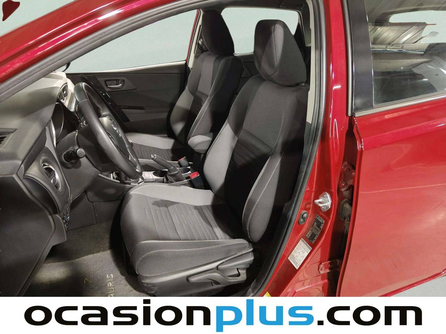 Foto asientos delanteros Toyota Auris Toyota Auris 120T Active (116 CV)