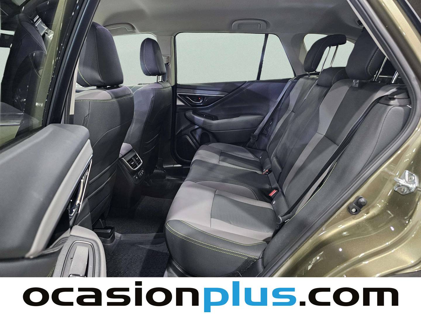 Foto asientos traseros Subaru Outback Subaru Outback 2.5 Field AWD CVT Lineartronic (169 CV)