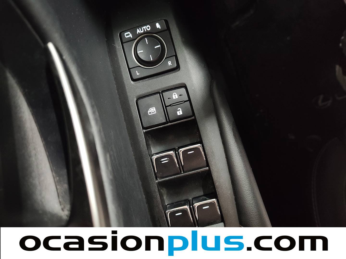 Lexus NX Lexus NX 300h Business 2WD (197 CV) de segunda mano