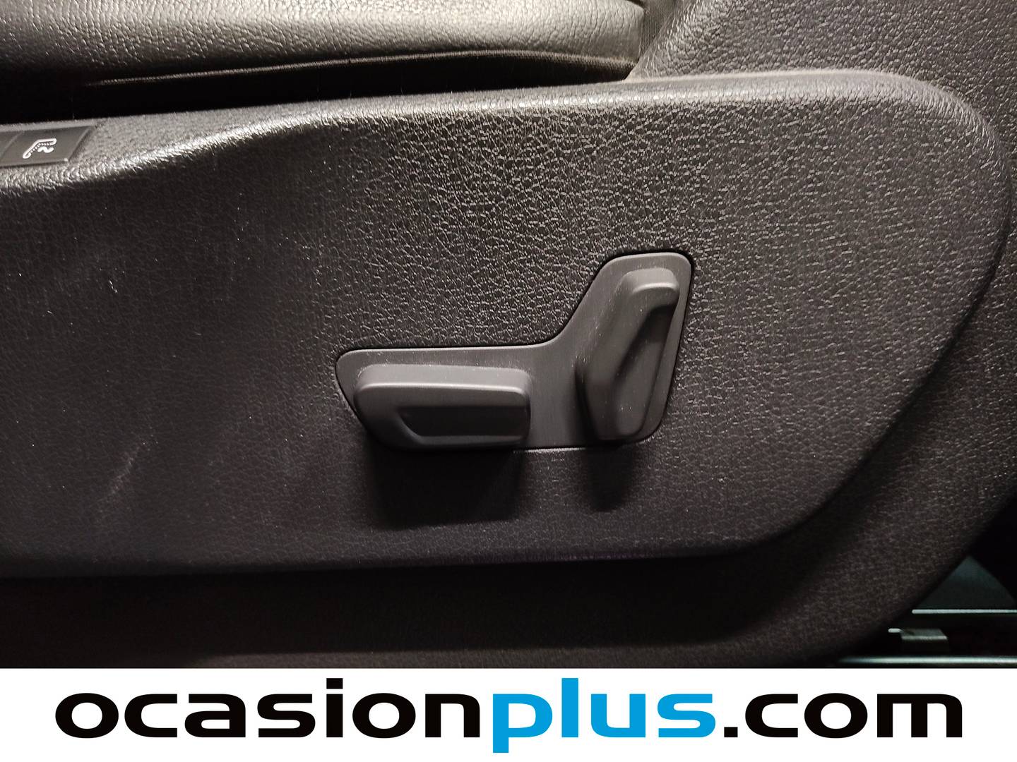 Paquetes del Peugeot Traveller Peugeot Traveller Business VIP Long BlueHDi (150 CV) 7 Plazas