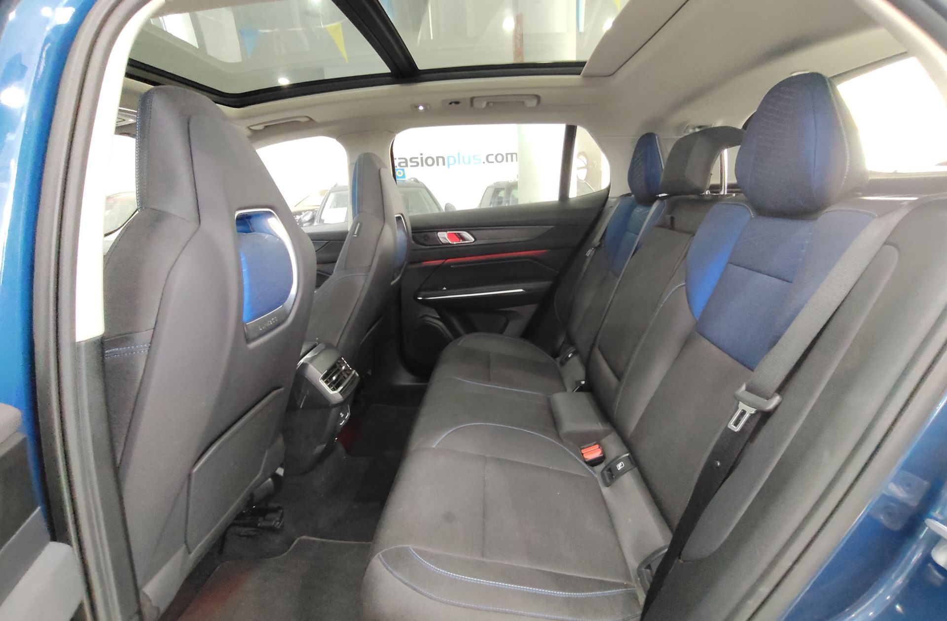 Lynk & Co 01 1.5 PHEV - foto 13