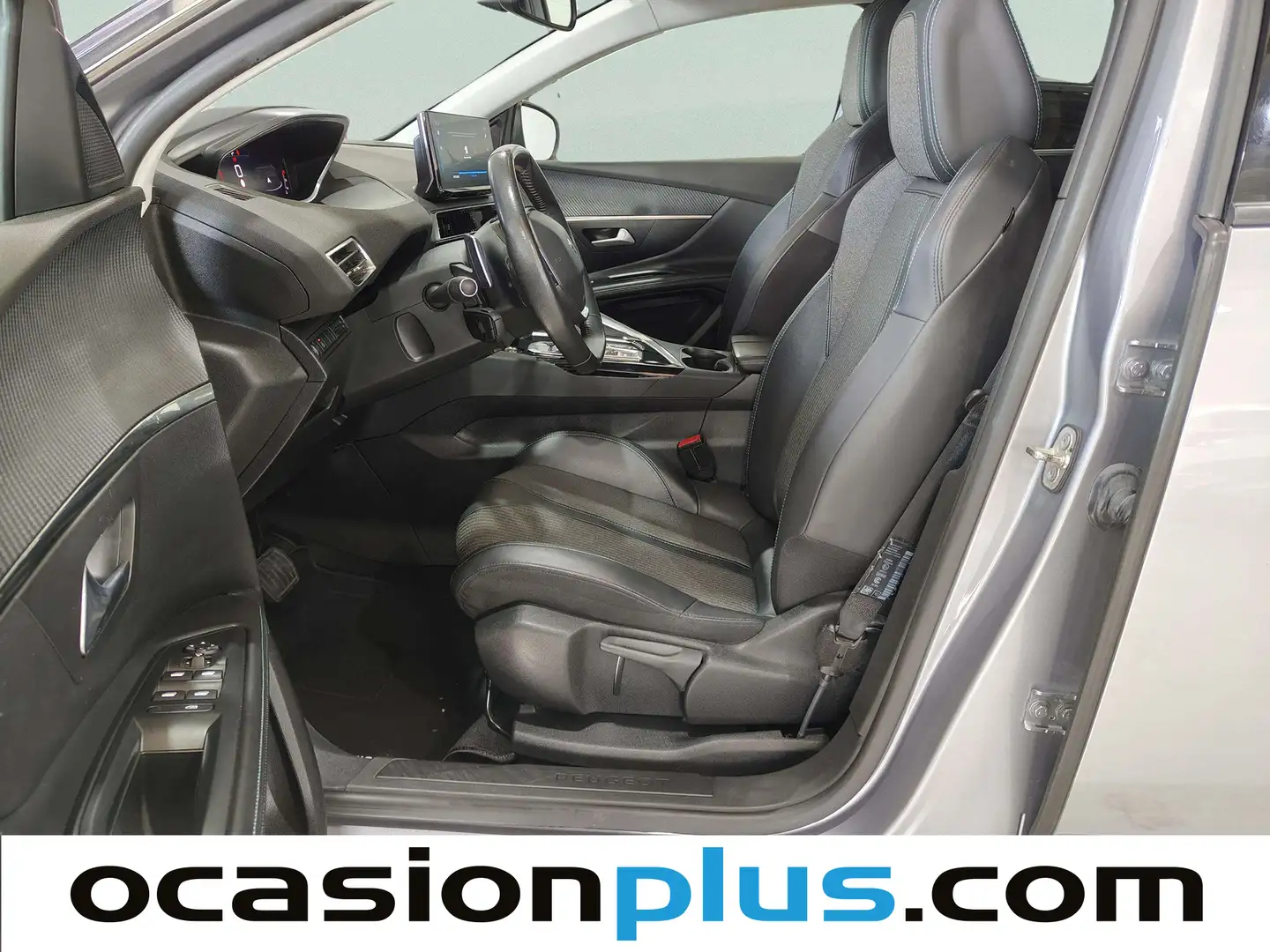 Foto Peugeot 5008 Peugeot 5008 PureTech 130 S&S Allure EAT8 (130 CV)