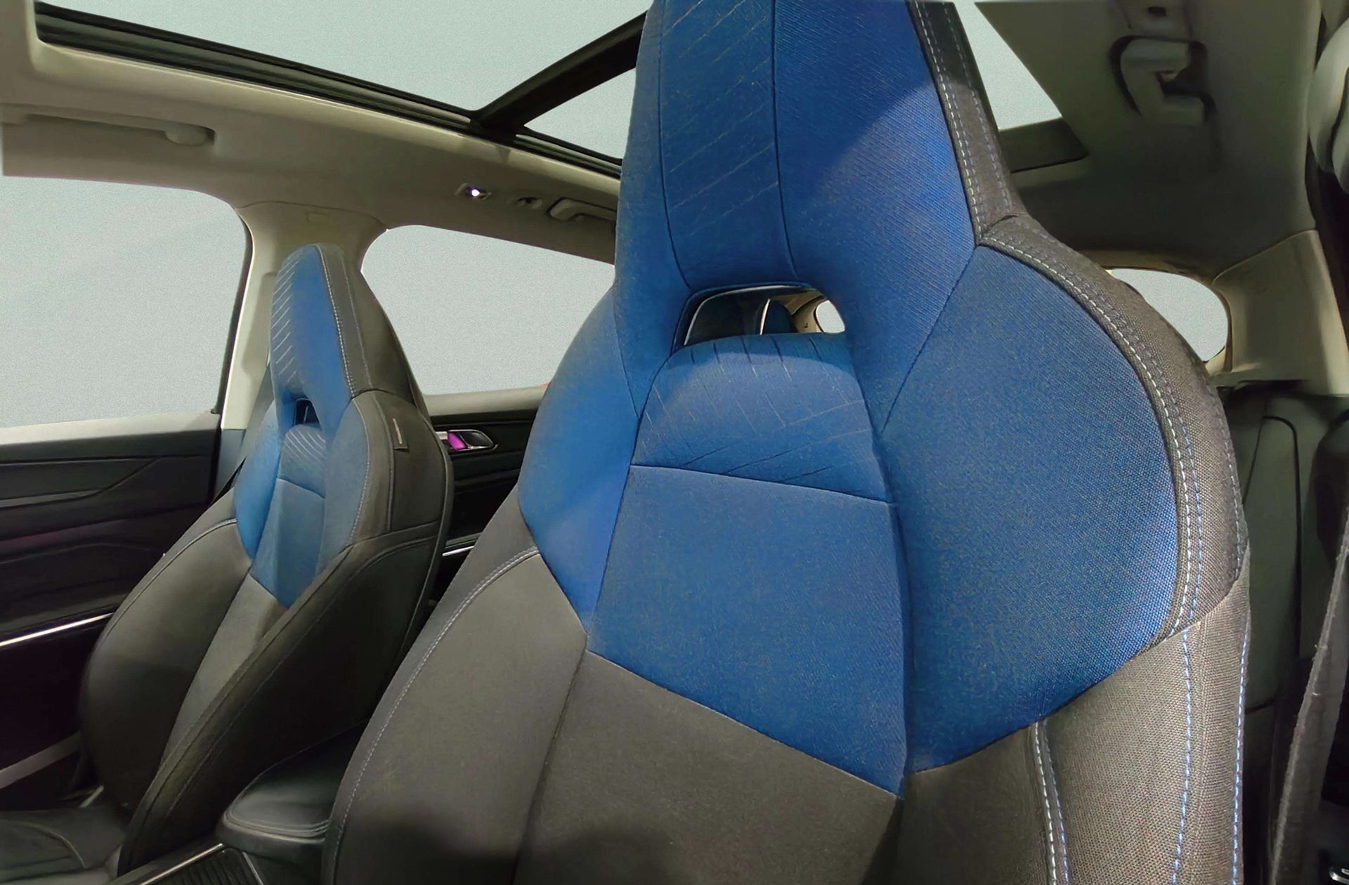 Lynk & Co 01 1.5 PHEV - foto 8