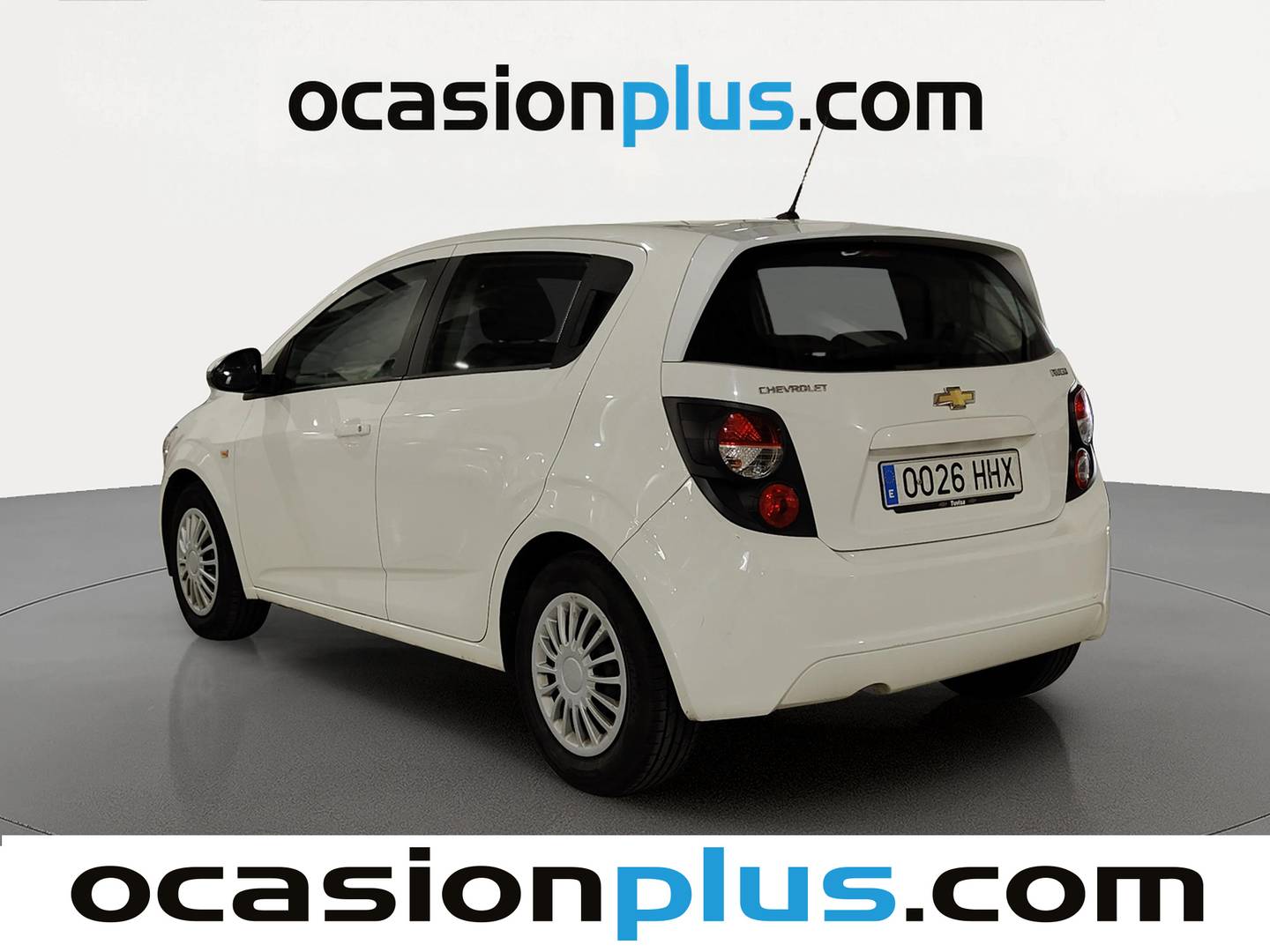 Foto trasera Chevrolet Aveo Chevrolet Aveo 1.2 16v LS (84 CV) izquierda