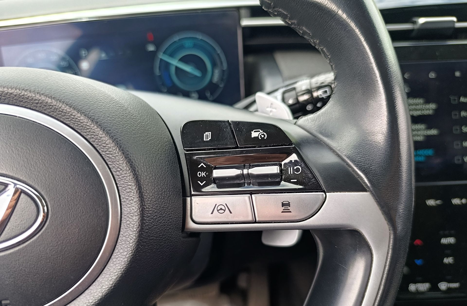 Hyundai Tucson 1.6 T-GDi HEV Tecno 2C - foto 31