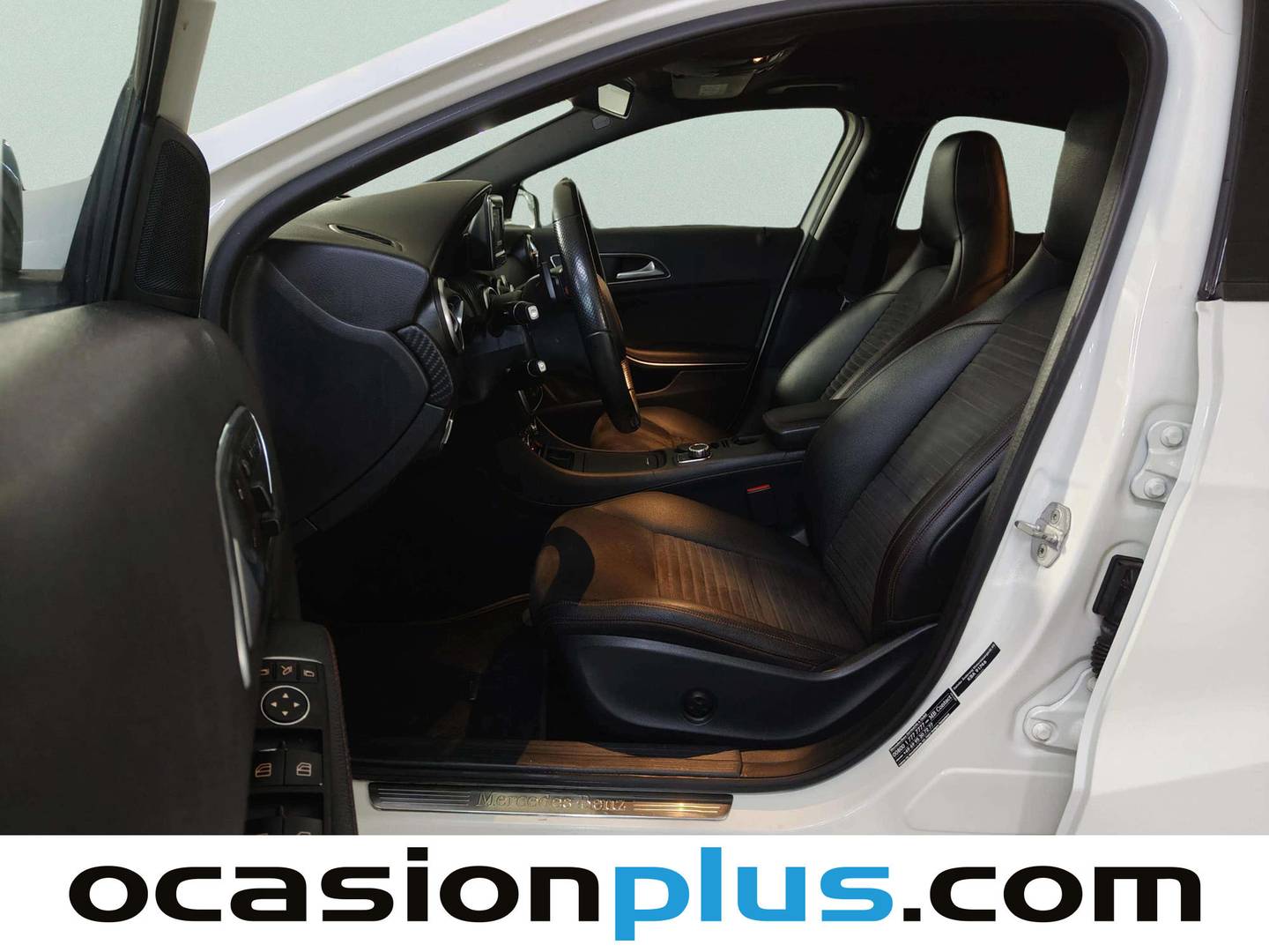 Foto asientos delanteros Mercedes Clase A Mercedes Clase A 220 CDI AMG Line (170 CV)