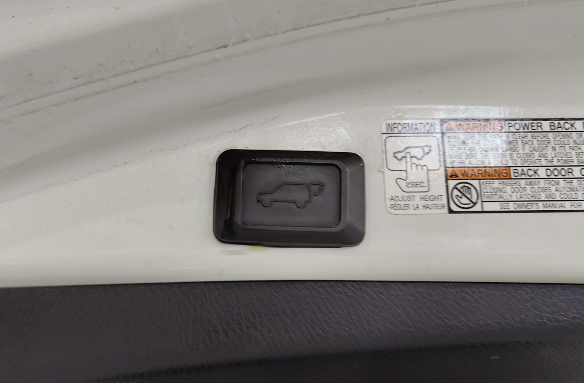 Toyota RAV4 2.5l hybrid Advance 2WD - foto 17