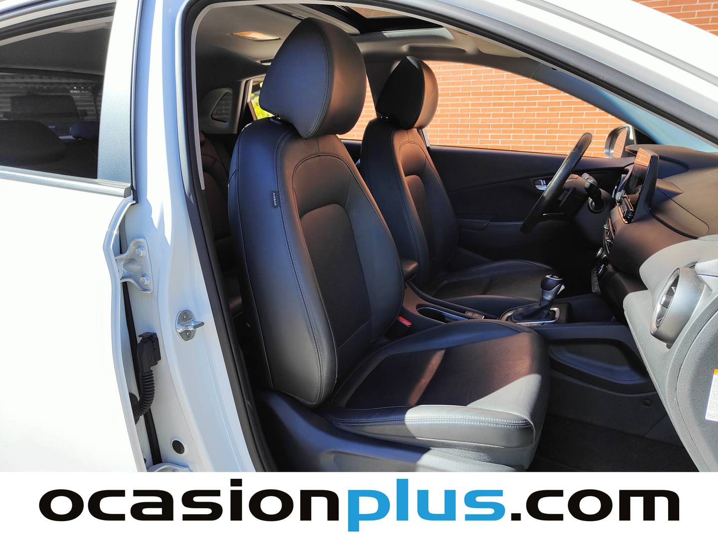Hyundai Kona Hyundai Kona 1.6 GDI HEV Style Sky DCT (141 CV) automático