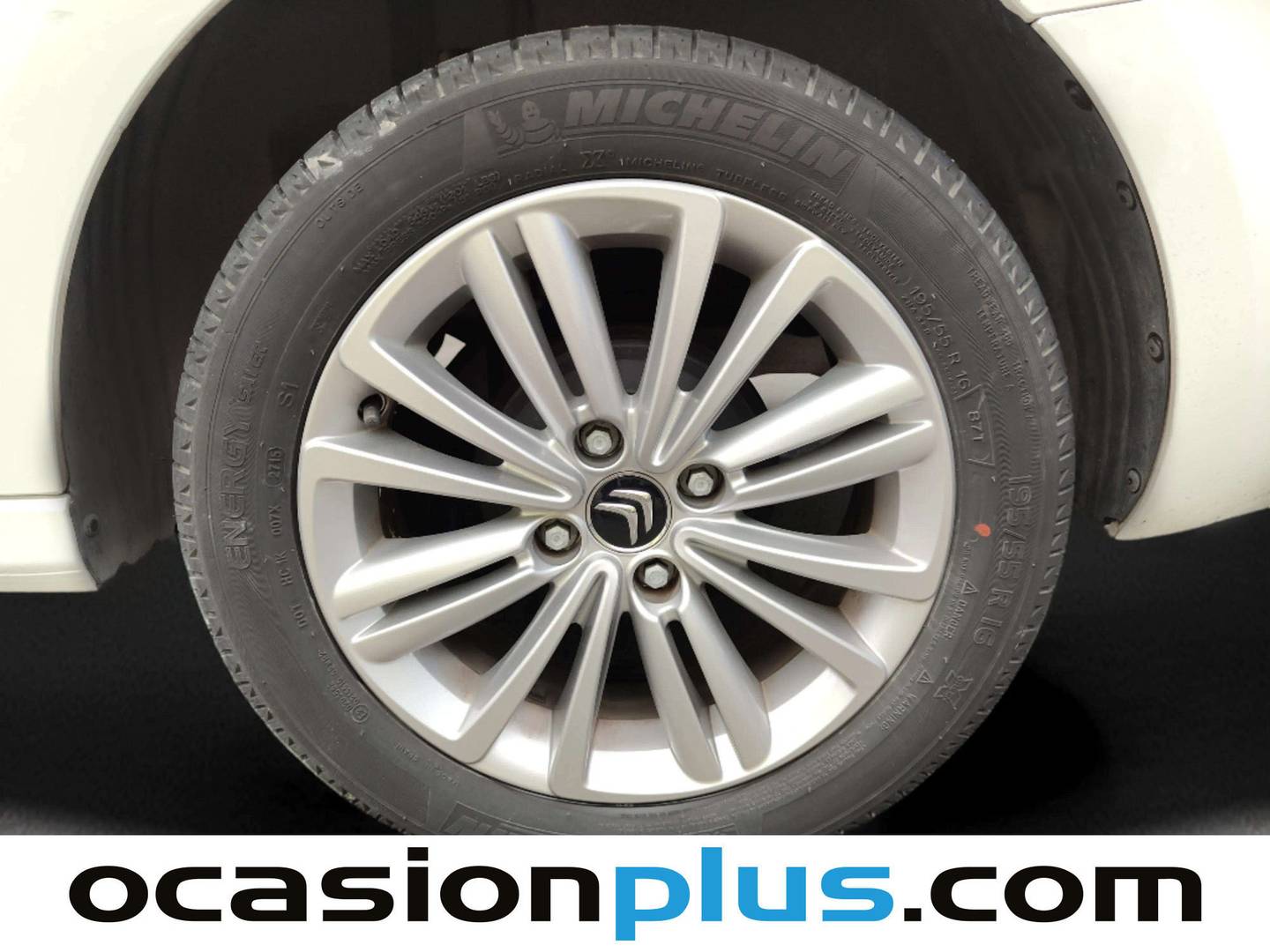 Extras y acabados del Citroën C-Elysée Citroën C-Elysee PureTech 82 Exclusive (82 CV)