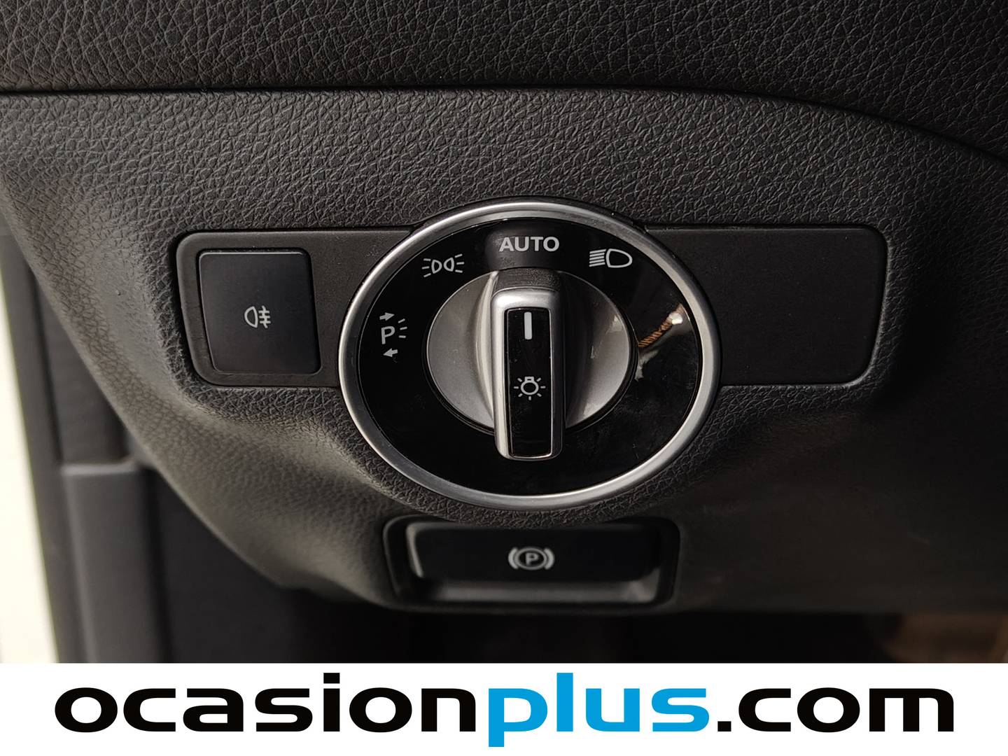 Foto Mercedes CLA Mercedes-Benz CLA 220 CDI Urban (170 CV)