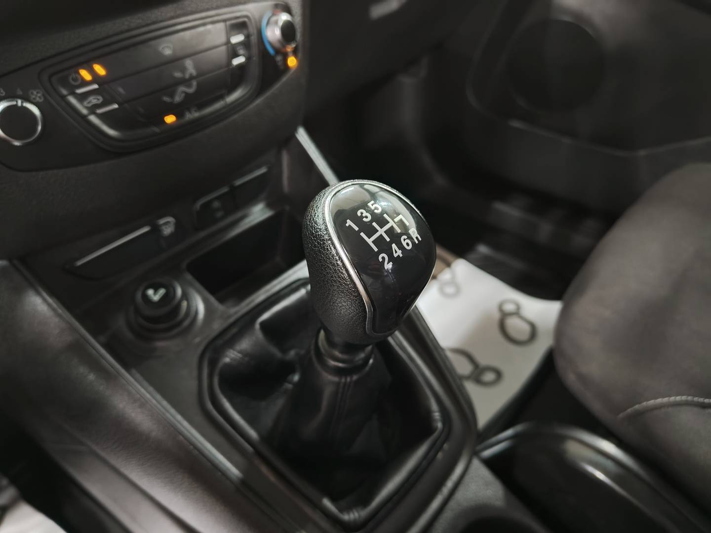 Ford Transit Courier Ford Transit Courier Furgon 1.5 TDCI Trend (75 CV) de segunda mano