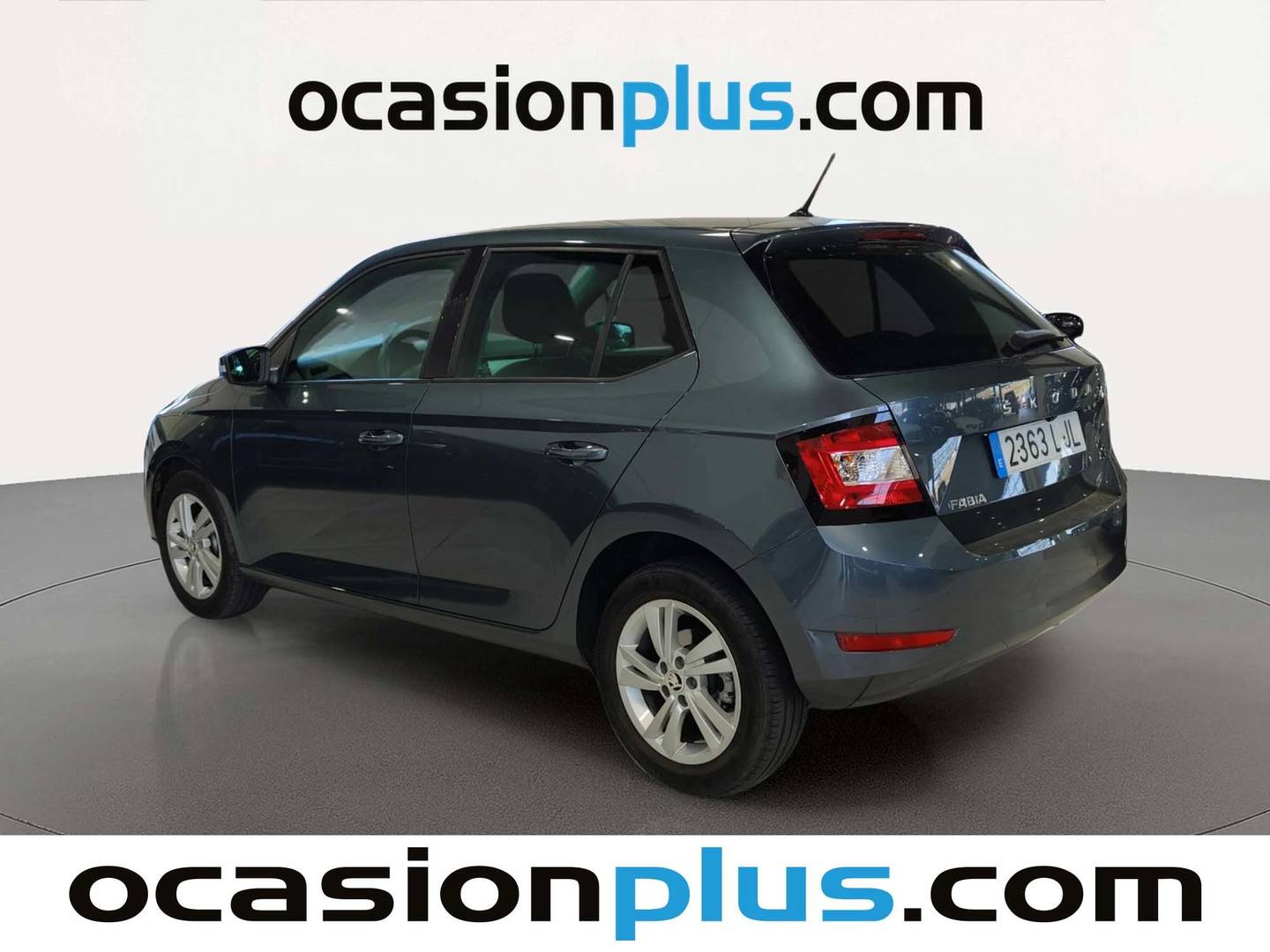 Foto trasera Skoda Fabia Skoda Fabia 1.0 TSI Ambition Plus (95 CV) derecha