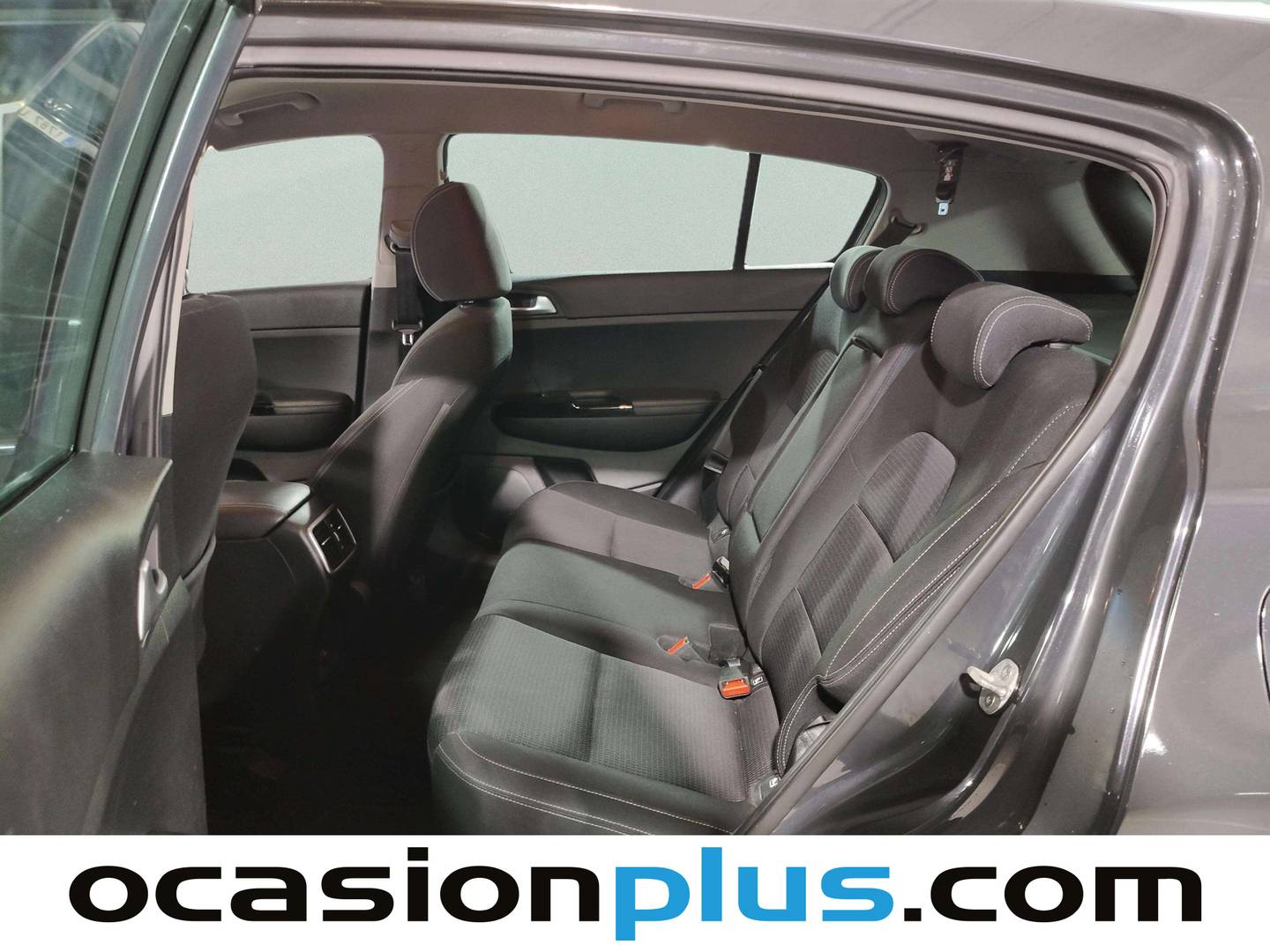 Foto asientos traseros KIA Sportage KIA Sportage 1.6 CRDi MHEV Drive Plus 4x2 (136 CV)