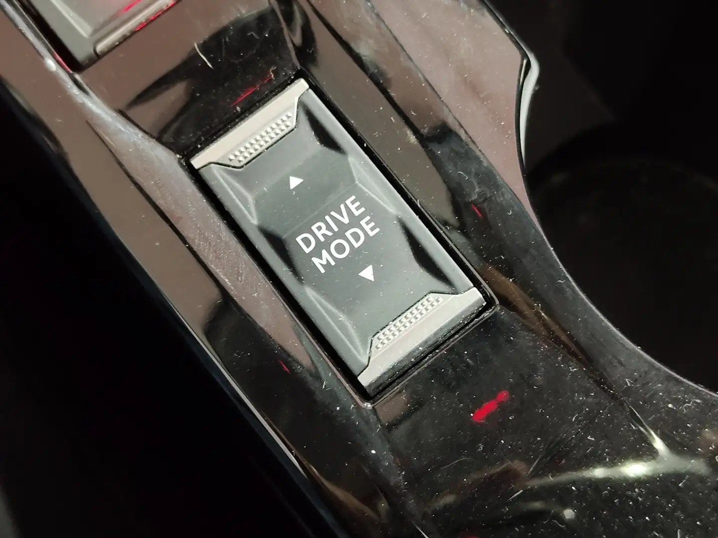 Foto Peugeot 208 Peugeot 208 PureTech 100 Allure (100 CV)