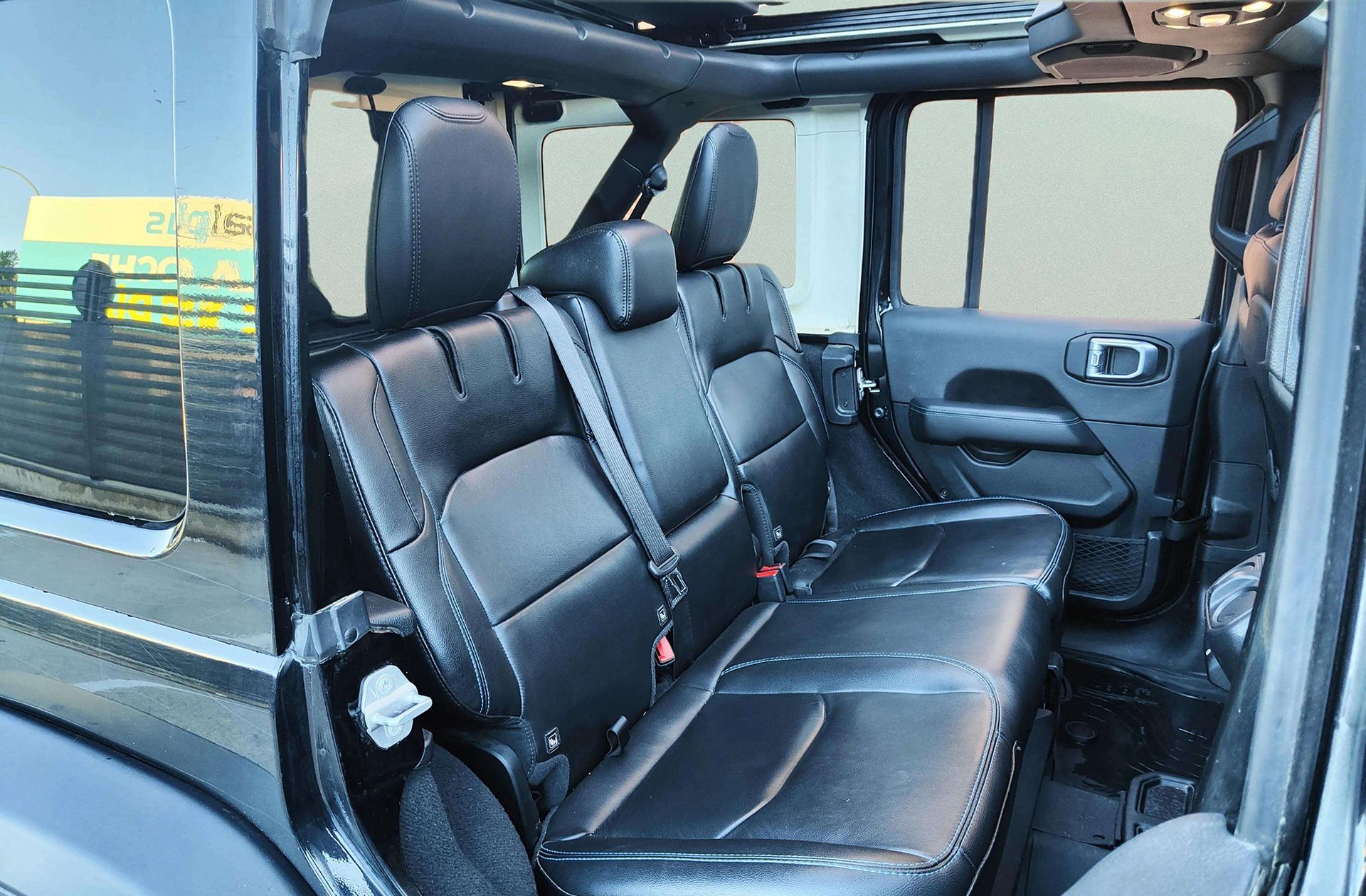 Jeep Wrangler 2.0 Rubicon 8ATX - foto 21
