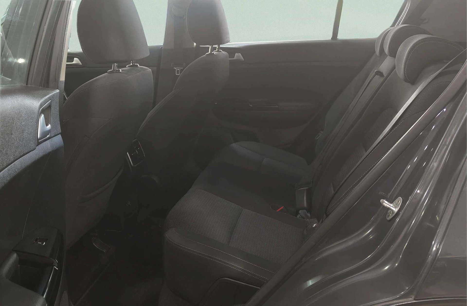 Kia Sportage 1.6 CRDi Drive 4x2 - foto 17