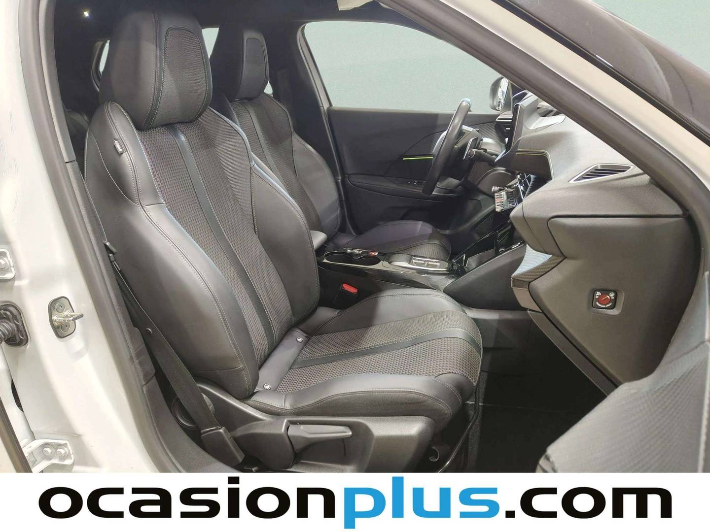 Peugeot 2008 Peugeot 2008 BlueHDi 130 S&S GT EAT8  (130 CV) automático